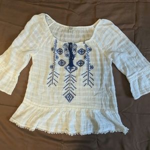 White/blue Bohemian top, medium